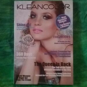 Kleancolor Artsy Tabloid Set - The Model Issue 1